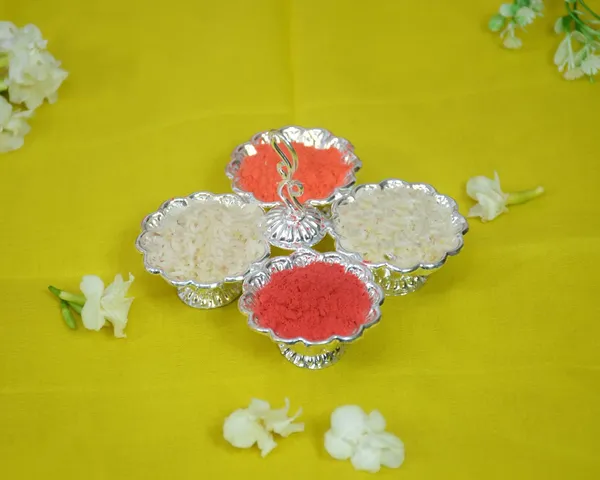 Brown_Metal_Pooja_Holder_For_Home_Decor