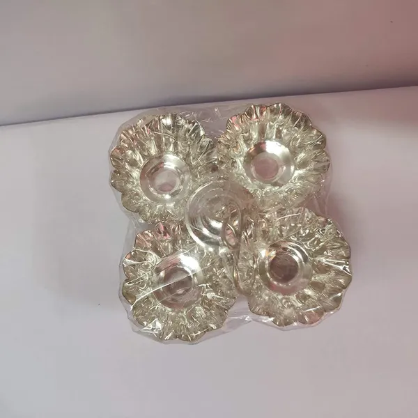 Brown_Metal_Pooja_Holder_For_Home_Decor