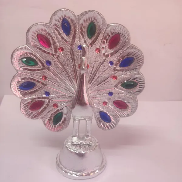 Silver_Metal_Peacock_Figurine_For_Home_Decor