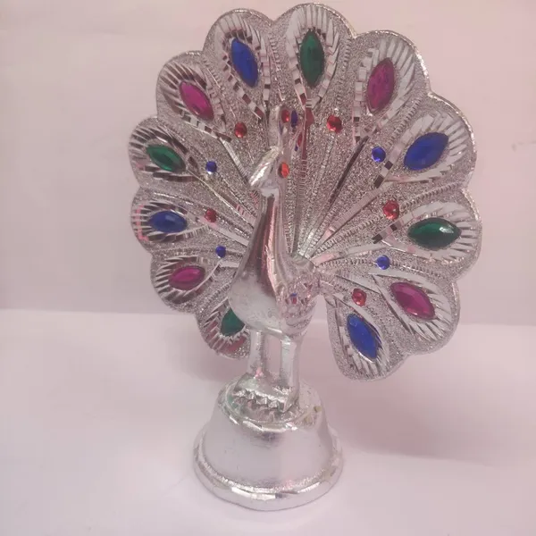 Silver_Metal_Peacock_Figurine_For_Home_Decor