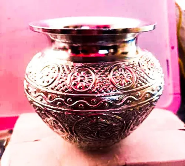 Silver_Metal_Puja_Kalash_For_Home_Decor