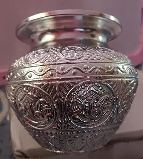 Silver_Metal_Puja_Kalash_For_Home_Decor