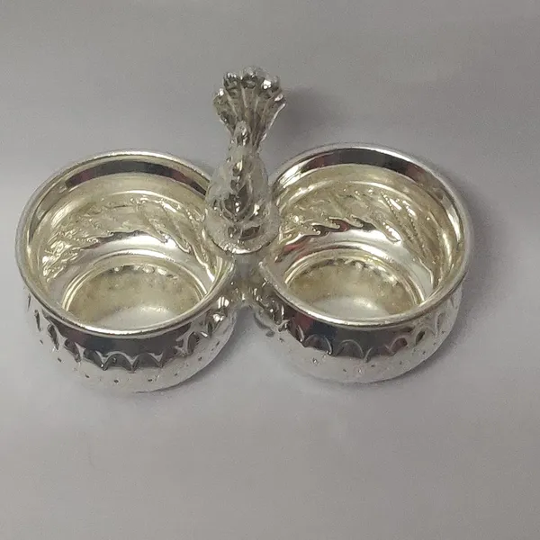 Silver_German_Silver_Kumkum_Holder_For_Home_Decor