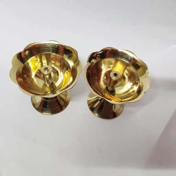 Gold_Brass_Diya_For_Home_Decor