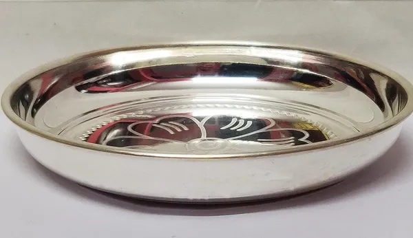 Silver_Metal_Pooja_Plate_For_Home_Decor