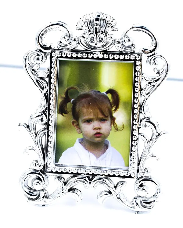Brown_Glass_Photo_Frame_For_Home_Decor