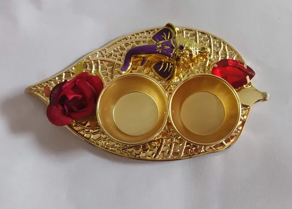Festilo_Multicolor_Metal_Haldi_Kumkum_Holder