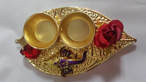 Festilo_Multicolor_Metal_Haldi_Kumkum_Holder