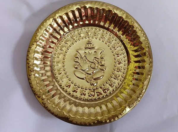 Brown_Brass_Pooja_Thali_For_Home_Decor