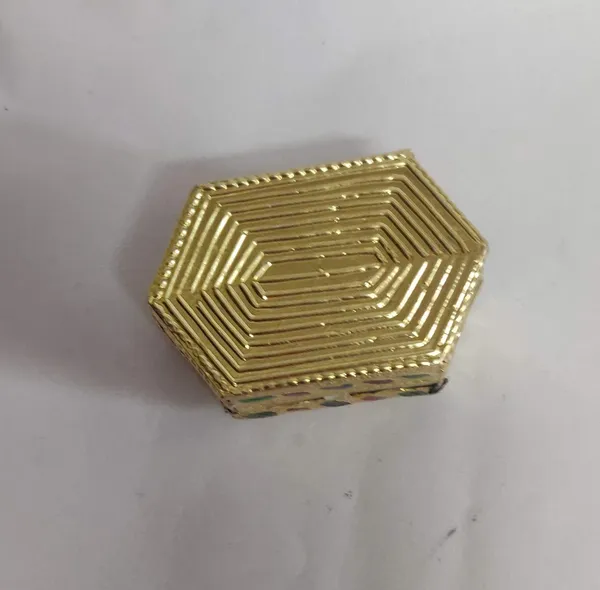 Festilo_Golden_Plastic_Meenakari_Kumkum_Box