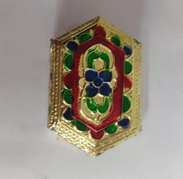 Festilo_Golden_Plastic_Meenakari_Kumkum_Box