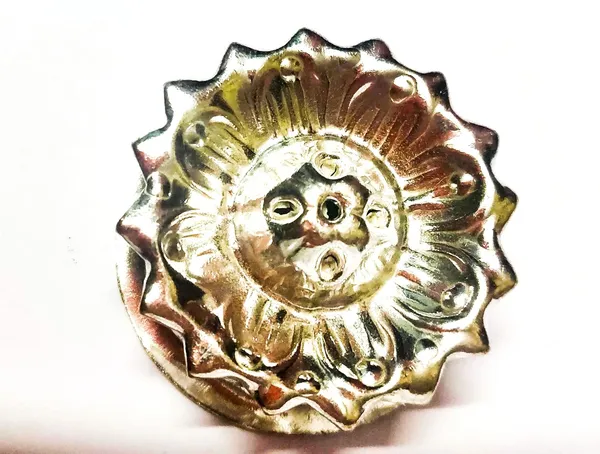 Silver_Metal_Incense_Holder_For_Home_Decor