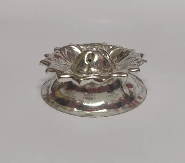 Silver_Metal_Incense_Holder_For_Home_Decor