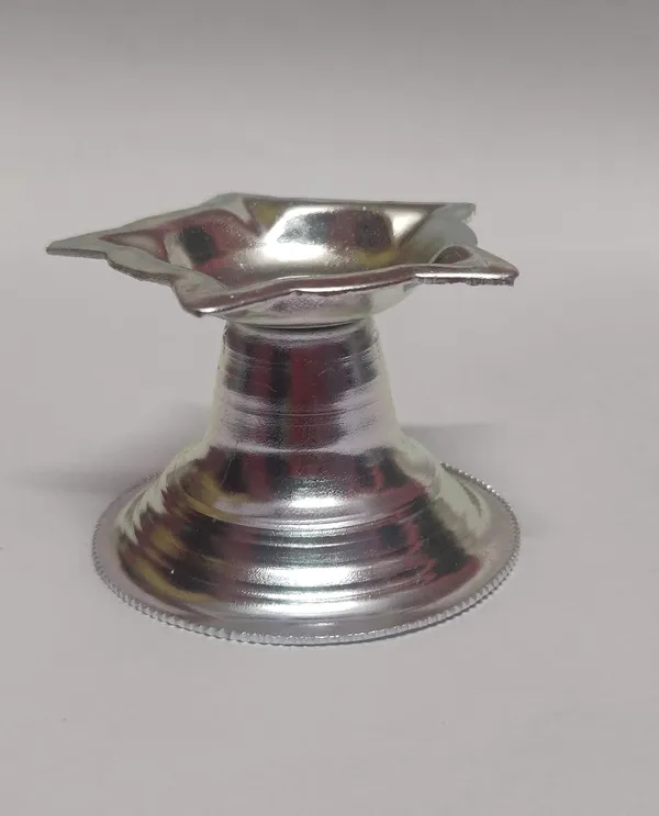 Silver_Silver_Plated_Diya_For_Home_Decor