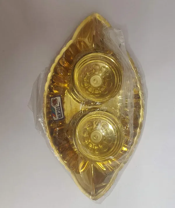 Brown_Brass_Kumkum_And_Sindoor_Box_For_Home_Decor