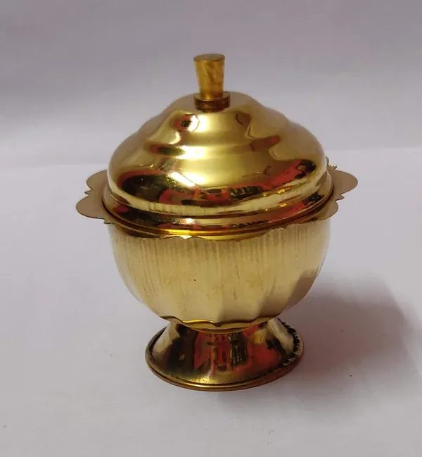 Brown_Brass_Kumkum_And_Sindoor_Box_For_Home_Decor