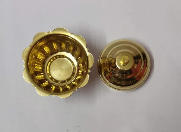 Brown_Brass_Kumkum_And_Sindoor_Box_For_Home_Decor