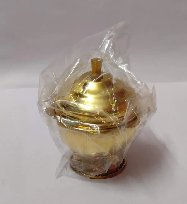 Brown_Brass_Kumkum_And_Sindoor_Box_For_Home_Decor