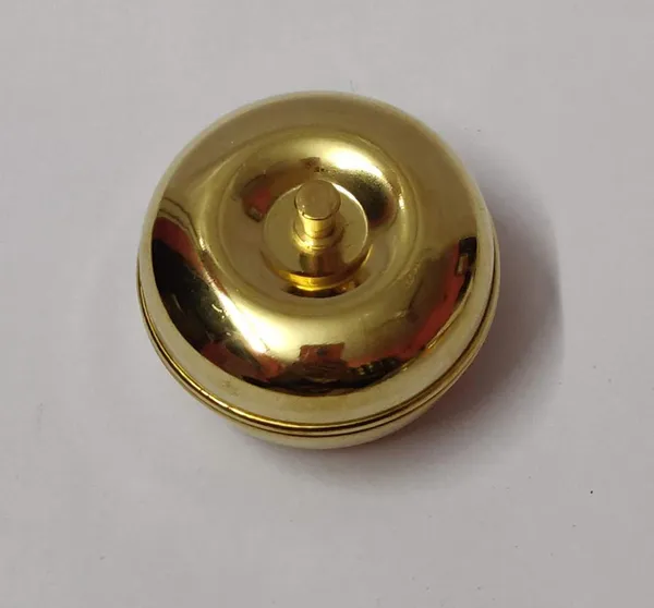 Gold_Brass_Kumkum_Box_For_Home_Decor