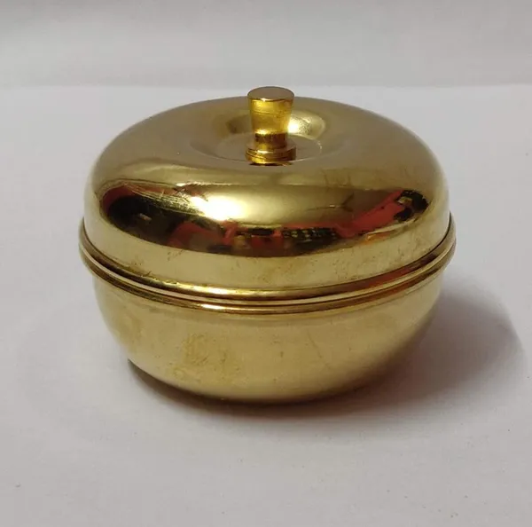 Gold_Brass_Kumkum_Box_For_Home_Decor