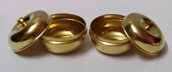 Golden_Brass_Kumkum_Box_For_Home_Decor