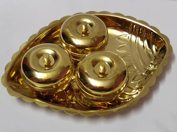Festilo_Golden_Brass_Kumkum_Set