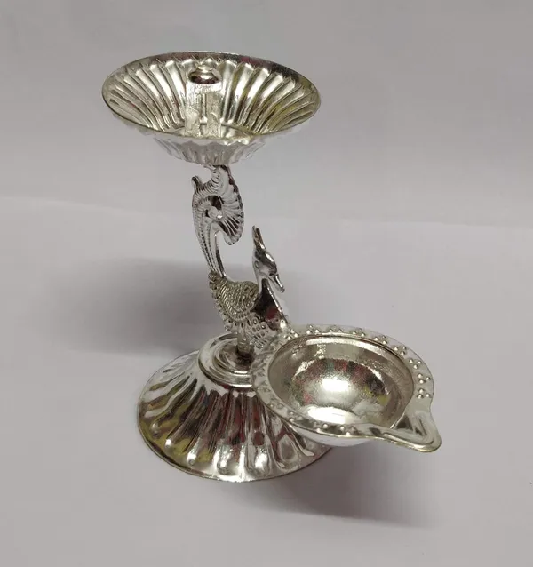 Gold_Brass_Diya_For_Home_Decor
