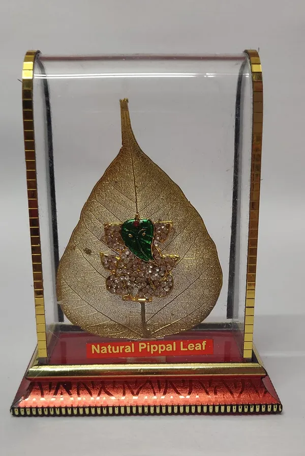 Green_Metal_Ganesha_Statue_For_Home_Decor