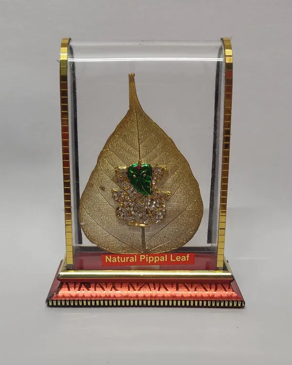 Green_Metal_Ganesha_Statue_For_Home_Decor