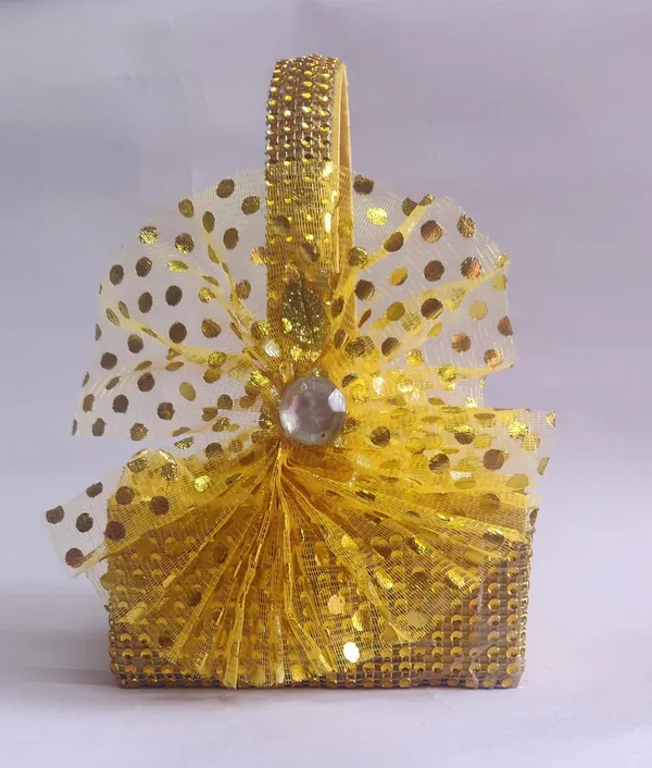 Yellow_Wood_Gift_Hamper_For_Home_Decor