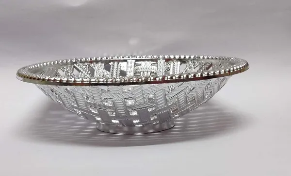 Silver_Velvet_Storage_Basket_For_Home_Decor