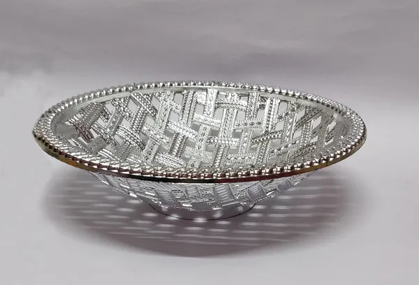 Silver_Velvet_Storage_Basket_For_Home_Decor