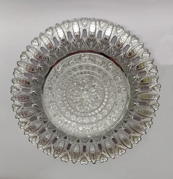 Festilo_Silver_Plastic_Serving_Tray