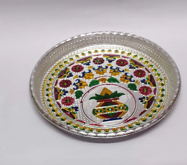 Brown_Plastic_Serving_Tray_For_Home_Decor