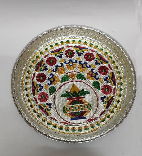 Brown_Plastic_Serving_Tray_For_Home_Decor
