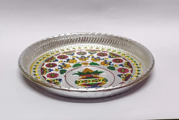 Brown_Plastic_Serving_Tray_For_Home_Decor