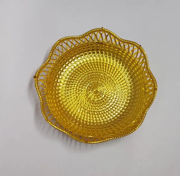 Gold_Plastic_Serving_Tray_For_Home_Decor