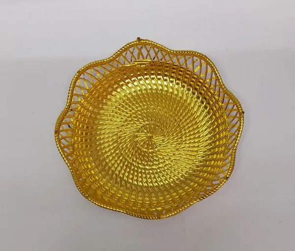 Gold_Plastic_Serving_Tray_For_Home_Decor