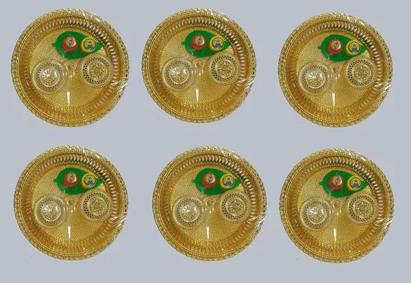Gold_Plastic_Serving_Tray_For_Home_Decor