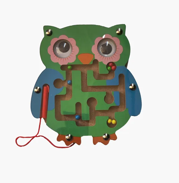Green_Wood_Puzzle_Toy_For_Home_Decor