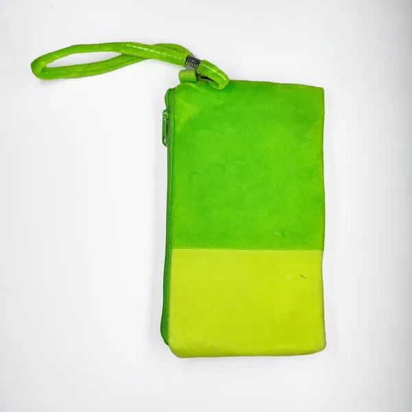 Green_Rubber_Sling_Bag_For_Home_Decor