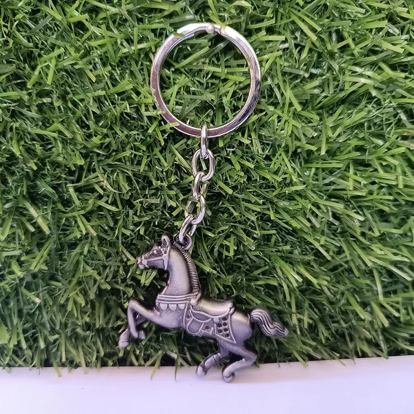 Festilo_Black_Metal_Keychain_Pack_Of_1