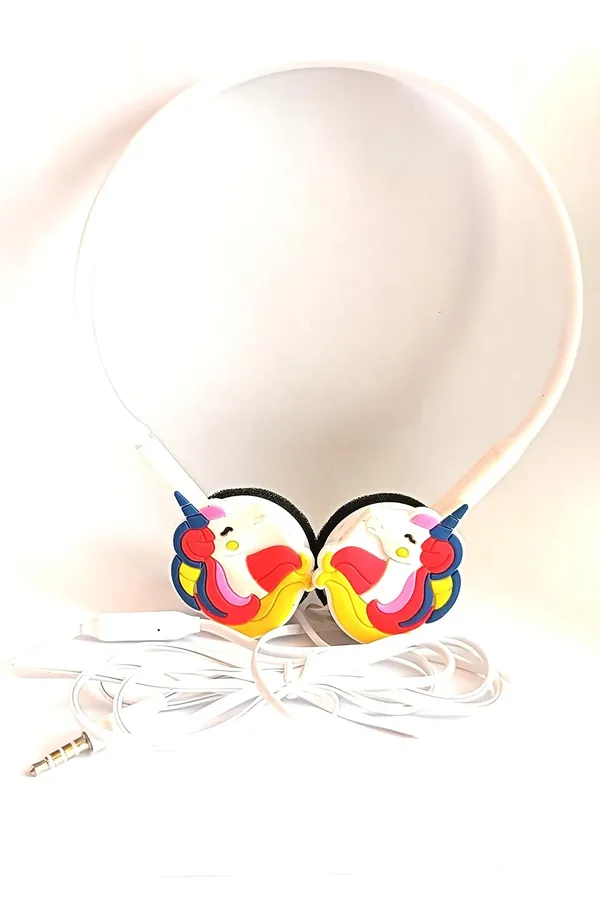 White_Polycarbonate_Headphones_For_Home_Decor
