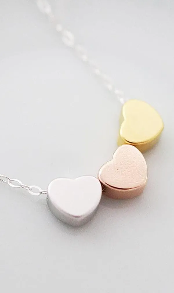 Silver_Alloy_Pendant_Necklace_For_Women