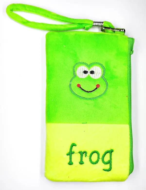 Green_Polyester_Pouch_For_Women