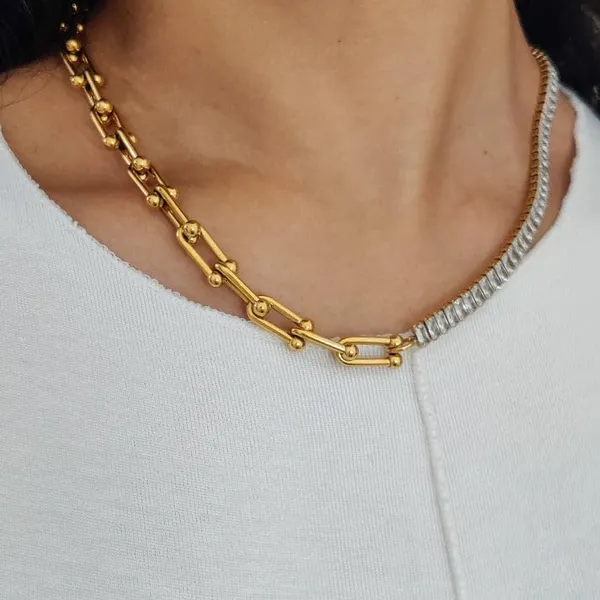 Gold_And_Silver_Alloy_Necklace_For_Women