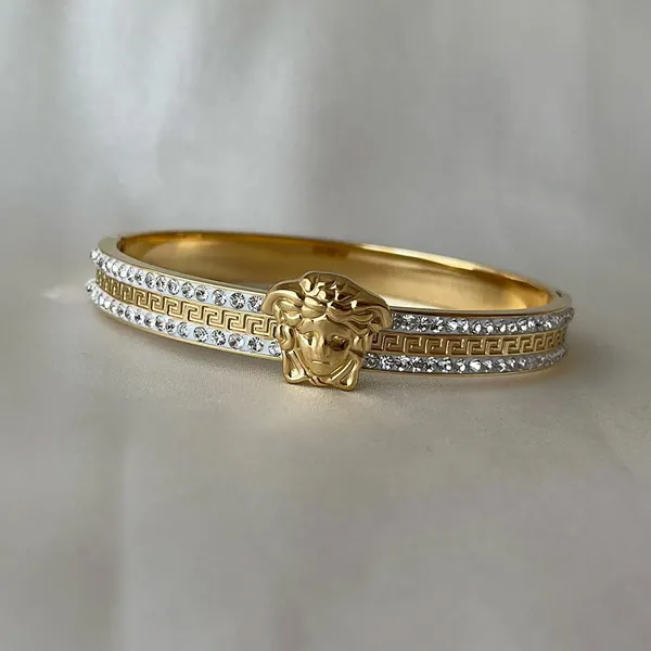 Gold_Metal_Bracelet_For_Home_Decor