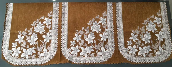 Yellow_And_White_Chenille_Sofa_Cover_For_Home_Furnishing