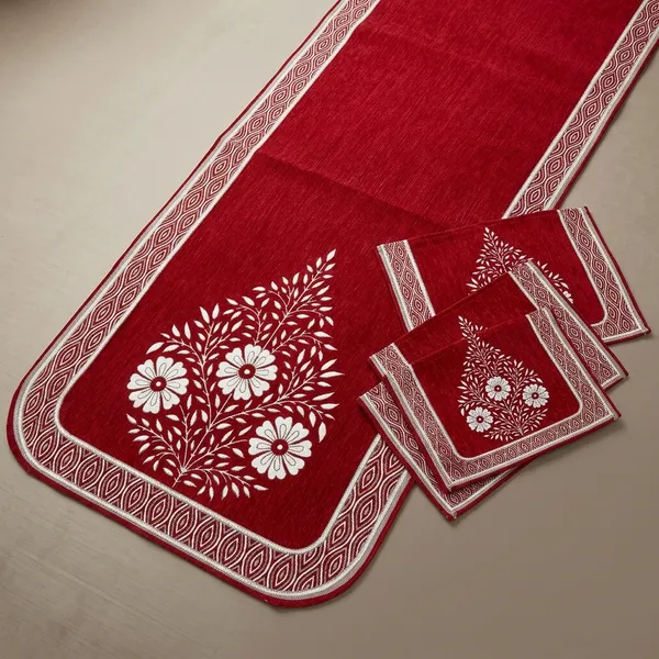 Red_And_White_Chenille_Sofa_Cover_For_Home_Furnishing