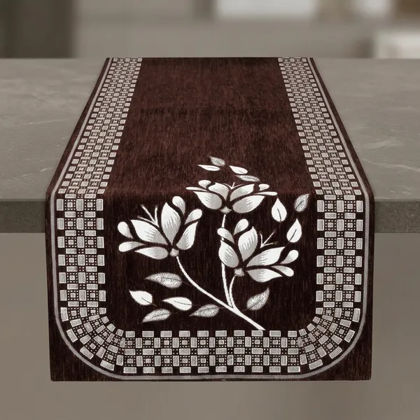 Brown_And_White_Chenille_Sofa_Cover_For_Home_Furnishing